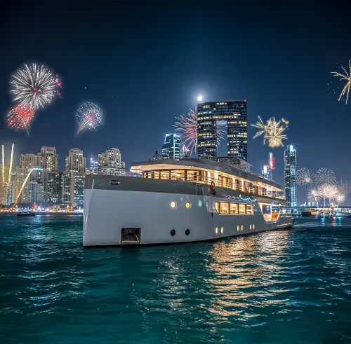 NYE Luxury Dinner Cruise in Dubai