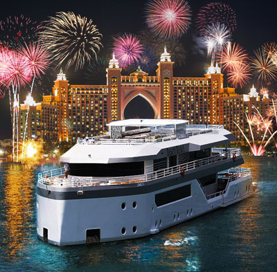 New Year's Luxury Dinner Cruise in Dubai