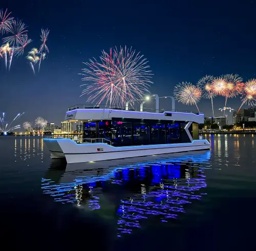 New Year's Eve Canal Cruise Dinner