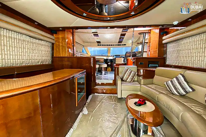 65 ft yacht inside luxury view