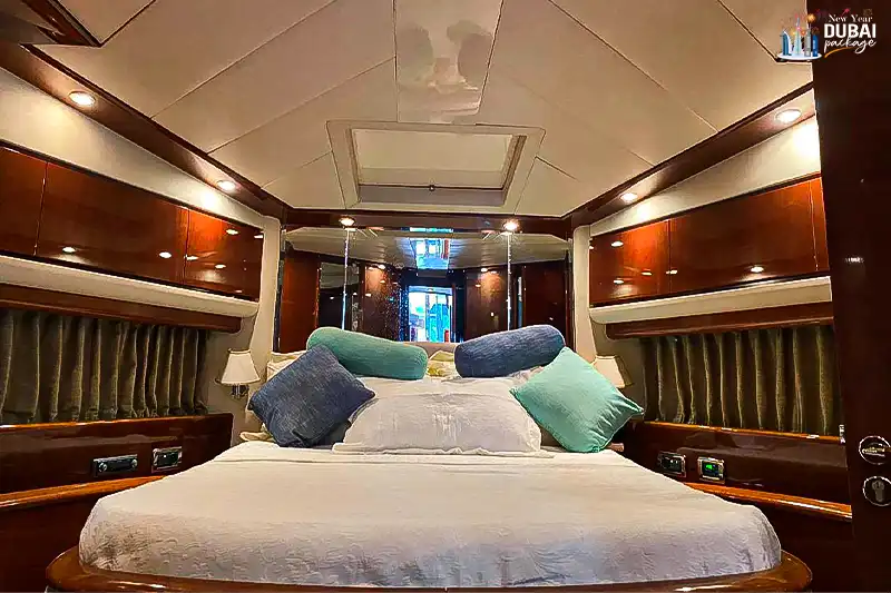 NYE 65 ft yacht