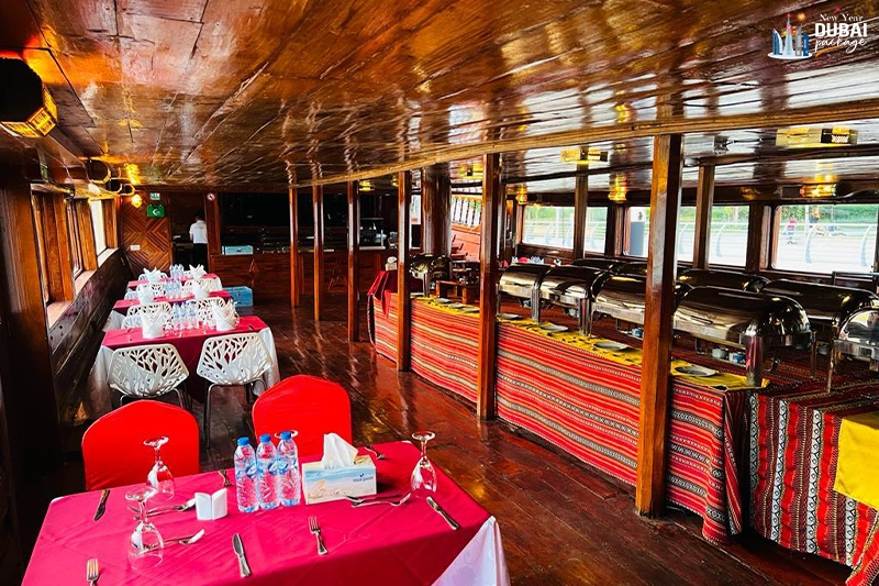 celebrate new year on al mansour dhow dubai