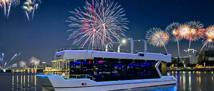 New year's eve canal cruise with fireworks New year's eve canal cruise with fireworks