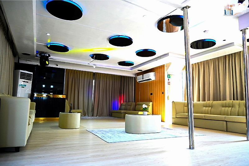 interior view of- creek elite